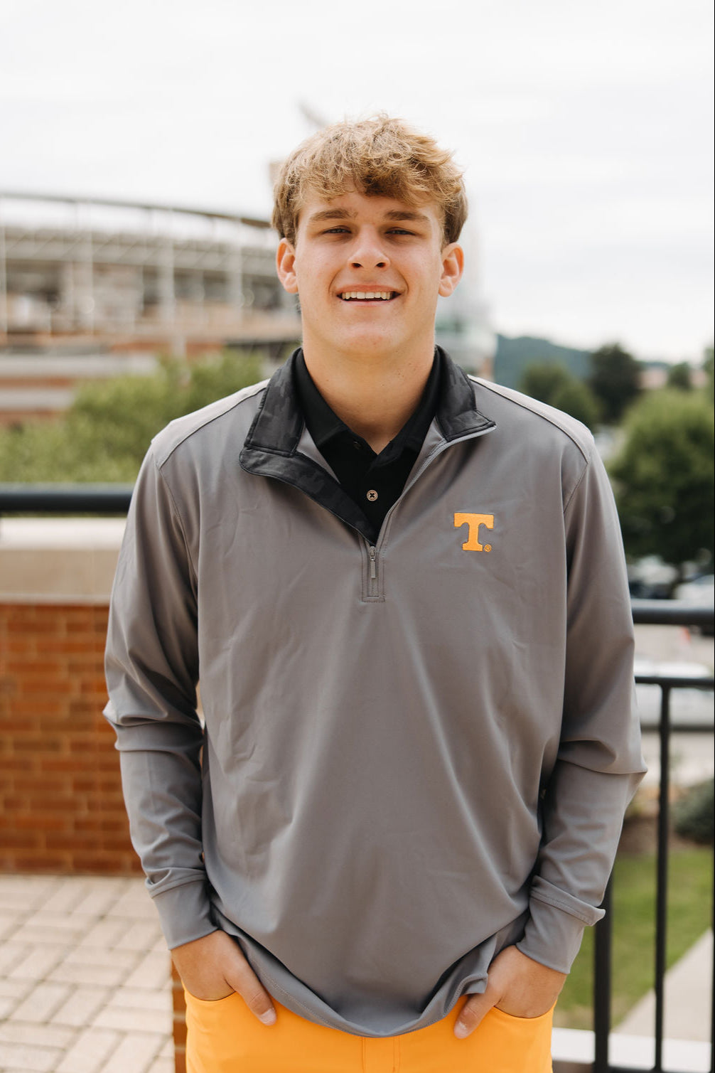 UT Camo Contrast Performance Quarter Zip Smoke Gray