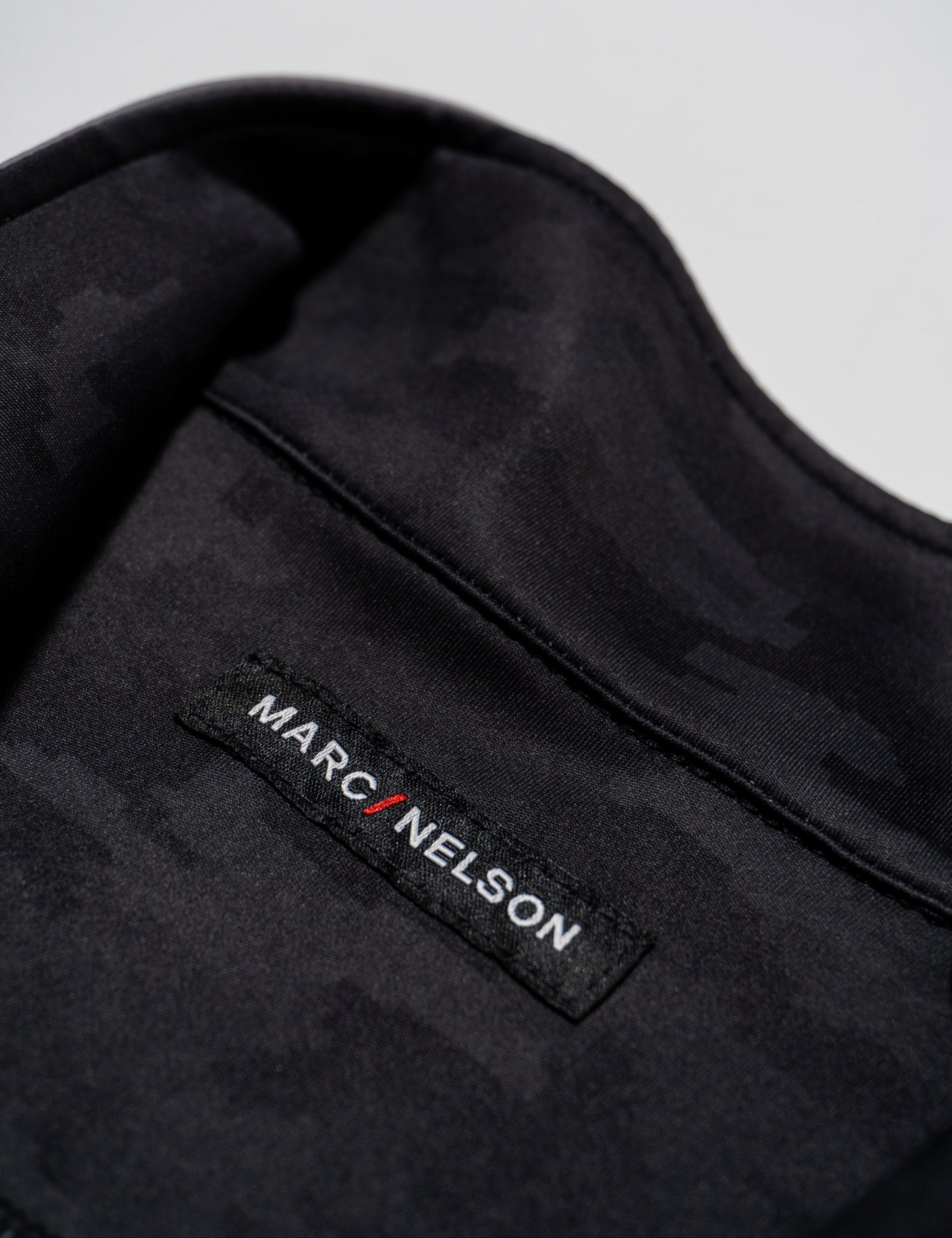 UT Camo Contrast Performance Quarter Zip Smoke Gray